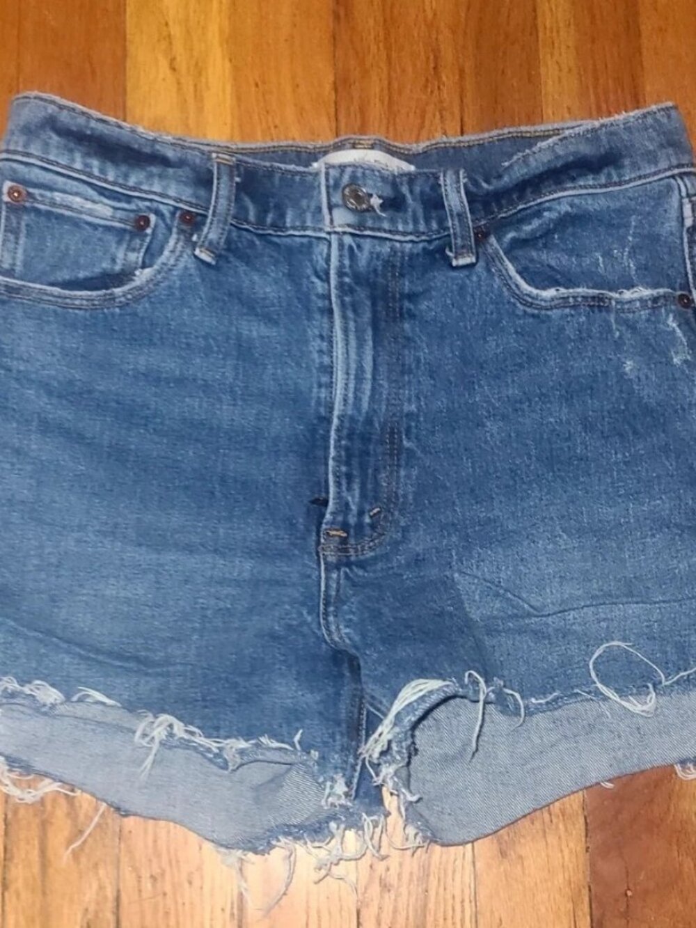 Abercrombie & Fitch The Mom Short High Rise Women,s Size 27/4